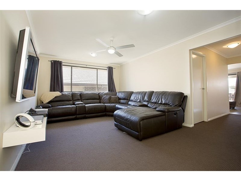 12 Yerrang Avenue, Glenmore Park NSW 2745