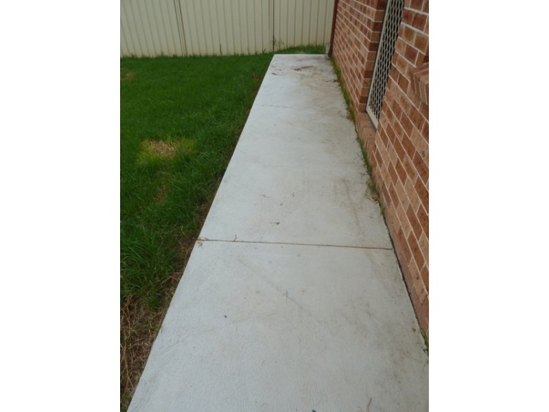 25 Pardalote Place, Glenmore Park NSW 2745