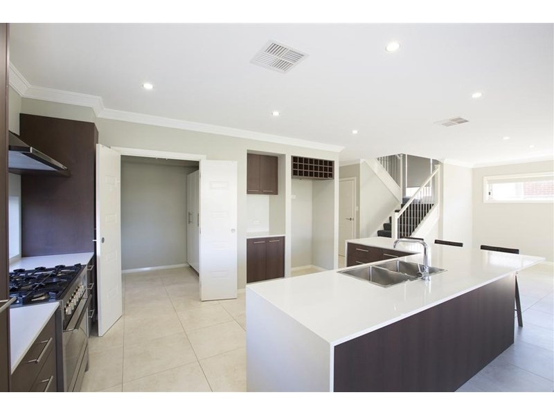 22 Foothills Terrace, Glenmore Park NSW 2745
