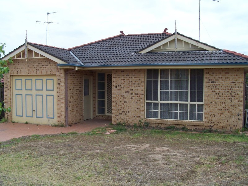 11 Jillak Close, Glenmore Park NSW 2745