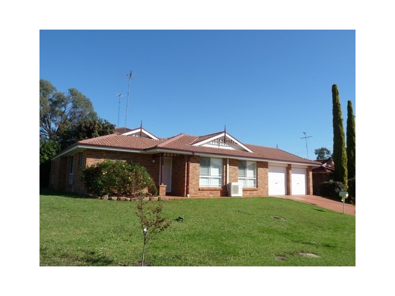 1 Scrubwren Close, Glenmore Park NSW 2745
