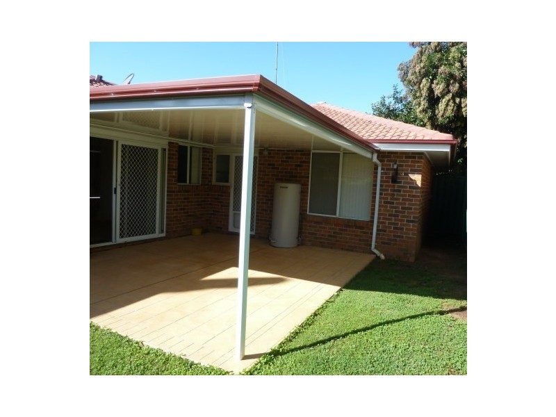 1 Scrubwren Close, Glenmore Park NSW 2745