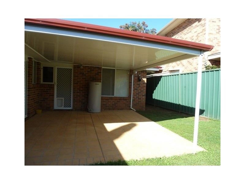 1 Scrubwren Close, Glenmore Park NSW 2745