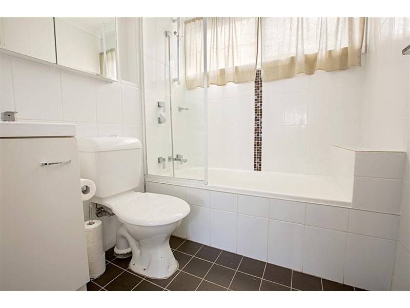 18 Airdsley Lane, Bradbury NSW 2560