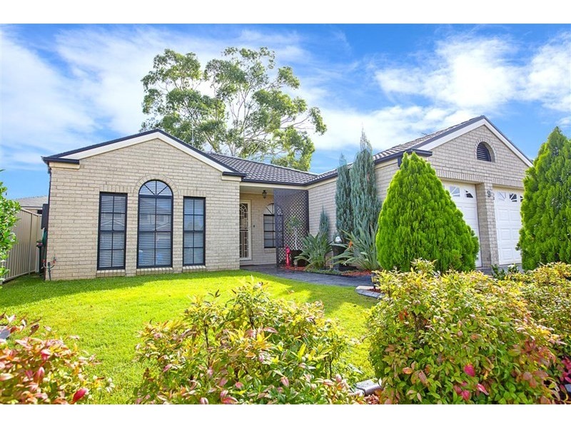 9 Dara Crescent, Glenmore Park NSW 2745