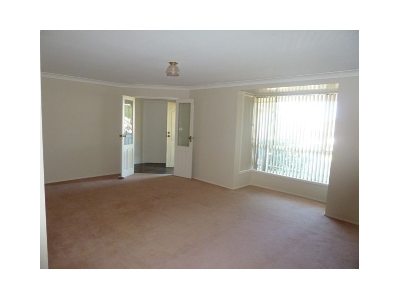 21 The Lakes Drive, Glenmore Park NSW 2745