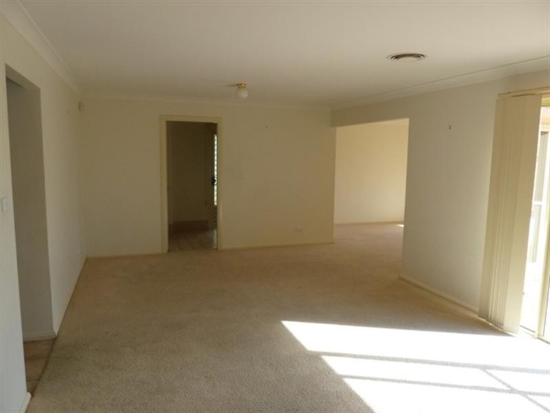 65 The Lakes Drive, Glenmore Park NSW 2745