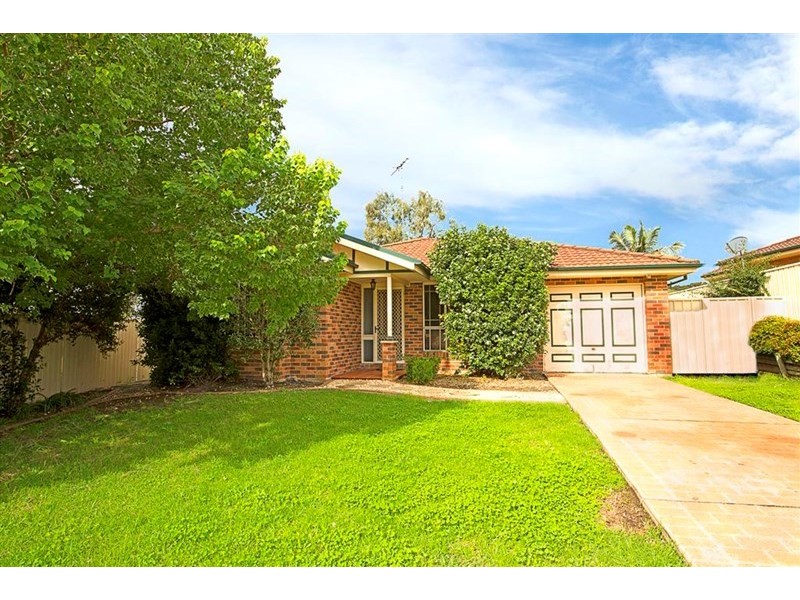 4 Silvereye Close, Glenmore Park NSW 2745
