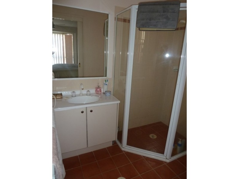 25 Dara Crescent, Glenmore Park NSW 2745