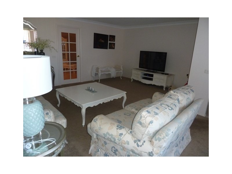 25 Dara Crescent, Glenmore Park NSW 2745