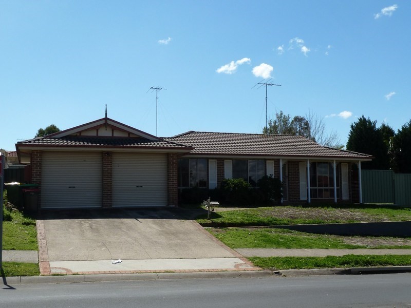 51 Wolara Avenue, Glenmore Park NSW 2745