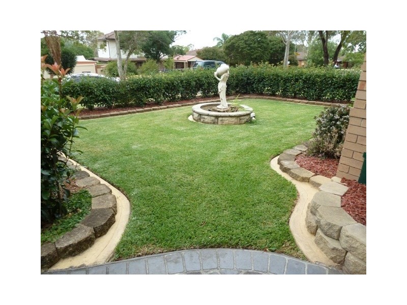 5 Burke Avenue, Werrington County NSW 2747