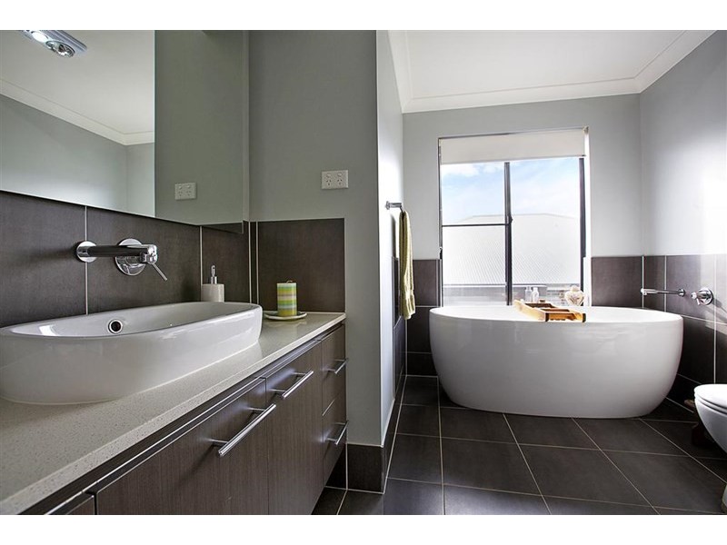 14 Foothills Terrace, Glenmore Park NSW 2745