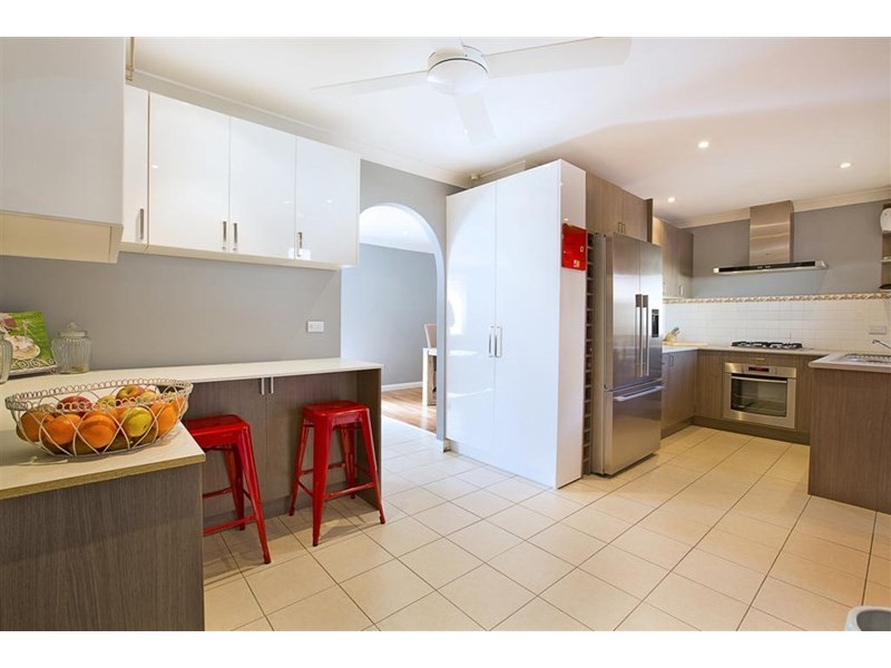 15 Ferntree Close, Glenmore Park NSW 2745