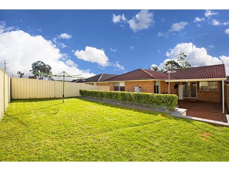 15 Ferntree Close, Glenmore Park NSW 2745