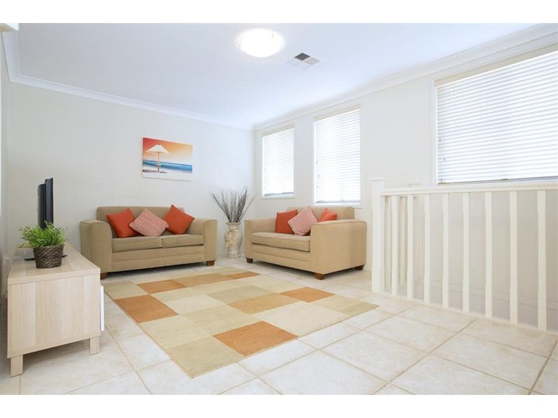 4 Butcherbird Place, Glenmore Park NSW 2745