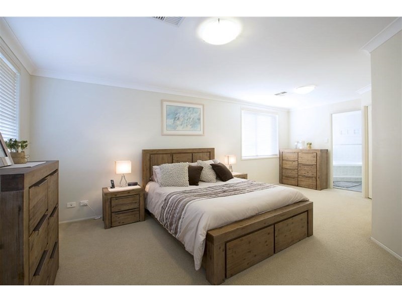 4 Butcherbird Place, Glenmore Park NSW 2745
