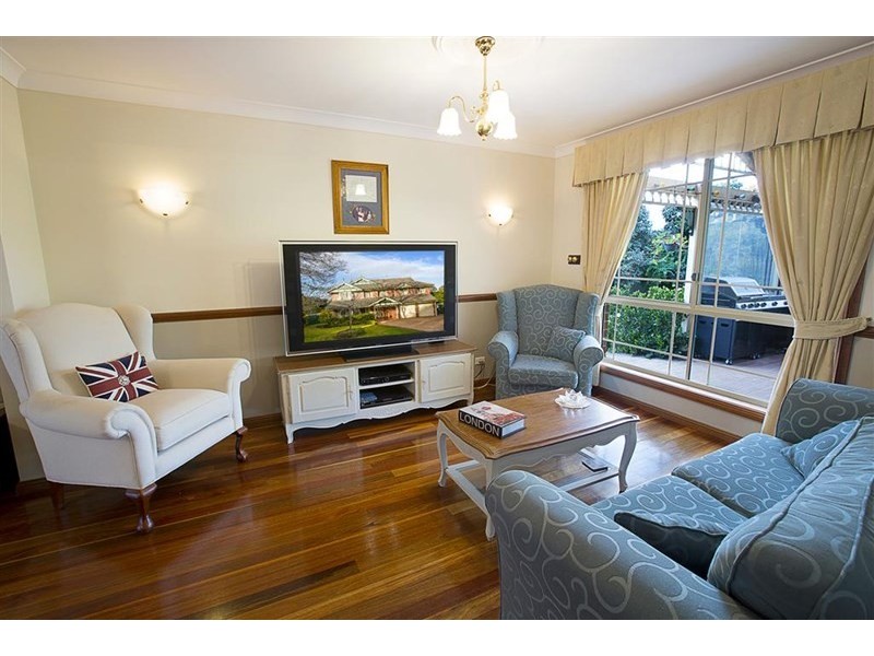 9 Duncan Close, Glenmore Park NSW 2745