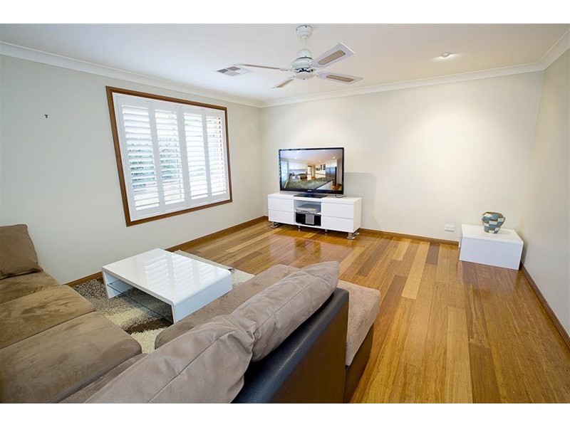 1 Huntingdale Drive, Glenmore Park NSW 2745