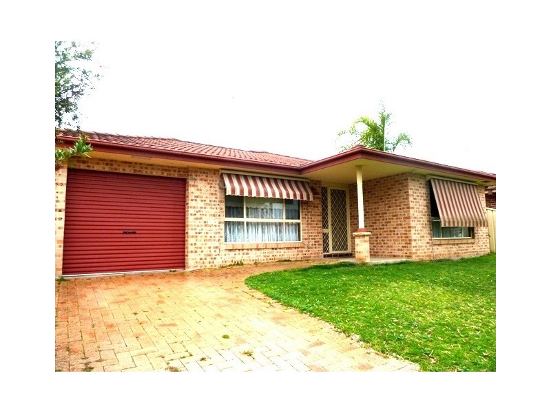 17 Kiber Drive, Glenmore Park NSW 2745