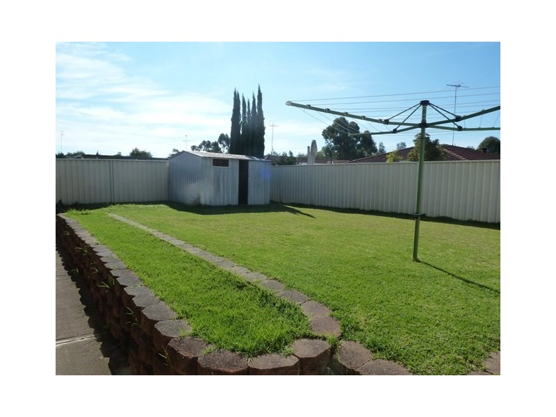 17 Kiber Drive, Glenmore Park NSW 2745