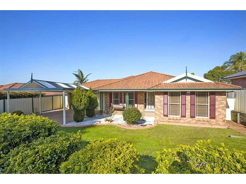 38 The Lakes Drive, Glenmore Park NSW 2745