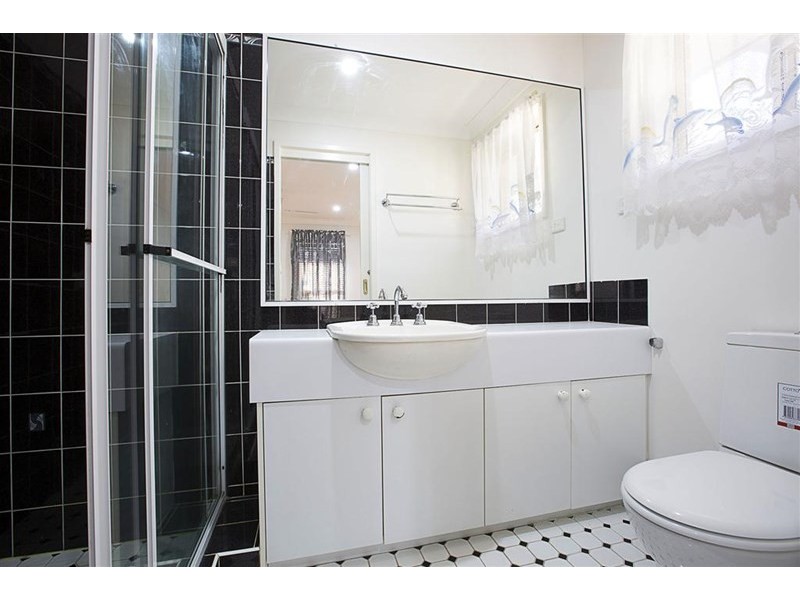 38 The Lakes Drive, Glenmore Park NSW 2745