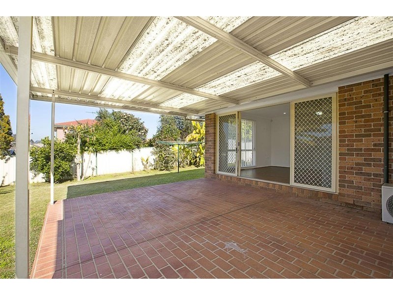 38 The Lakes Drive, Glenmore Park NSW 2745