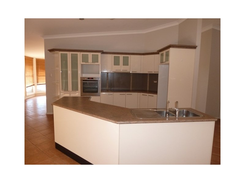 35 Geranium Close, Glenmore Park NSW 2745