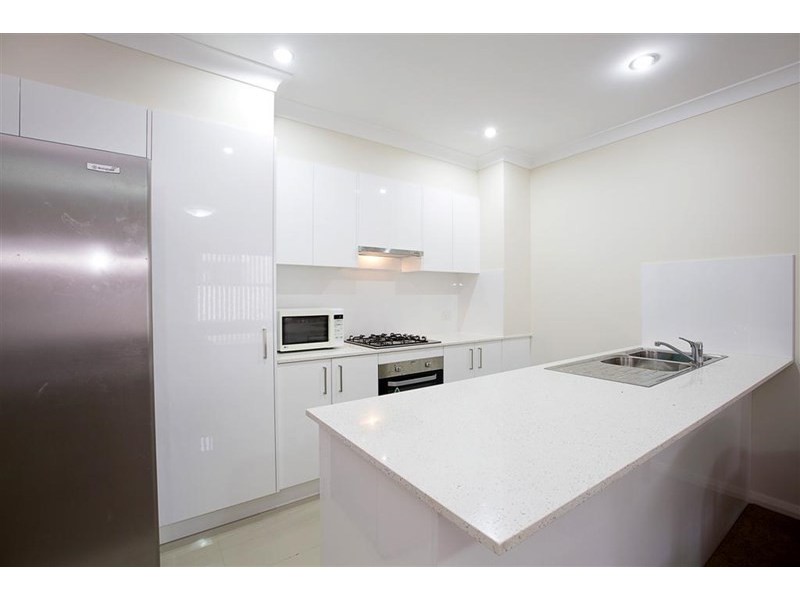 9/1 Glenmore Ridge Drive, Glenmore Park NSW 2745