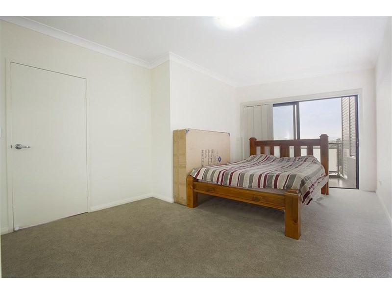 9/1 Glenmore Ridge Drive, Glenmore Park NSW 2745