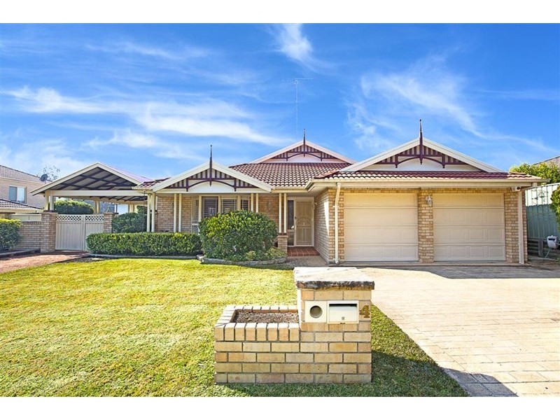 4 St Andrews Drive, Glenmore Park NSW 2745