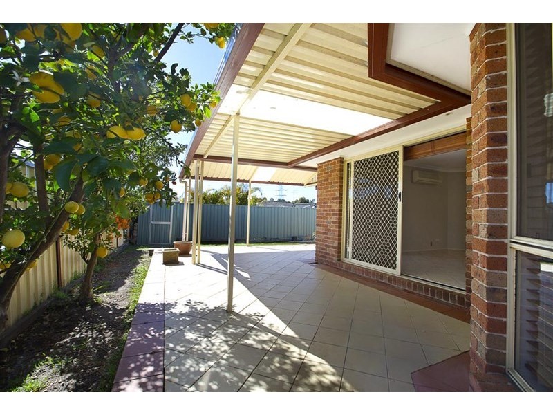 8 Thornbill Crescent, Glenmore Park NSW 2745