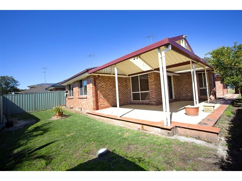 8 Thornbill Crescent, Glenmore Park NSW 2745