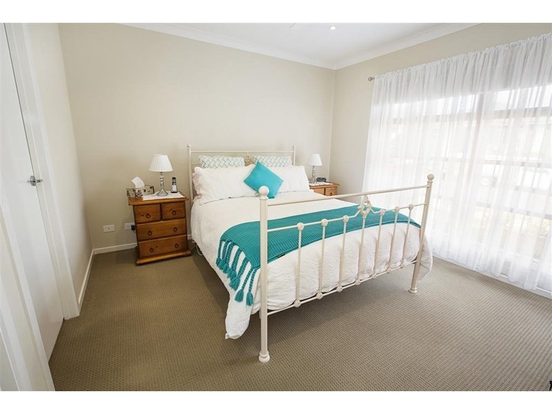 13 Foothills Terrace, Glenmore Park NSW 2745