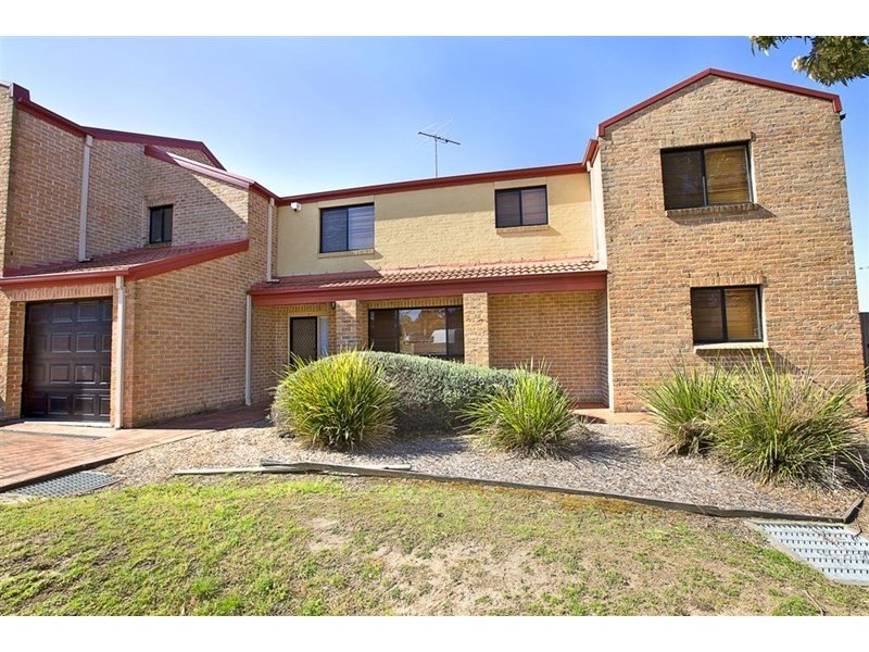 8/1-11 Candlebark Circuit, Glenmore Park NSW 2745
