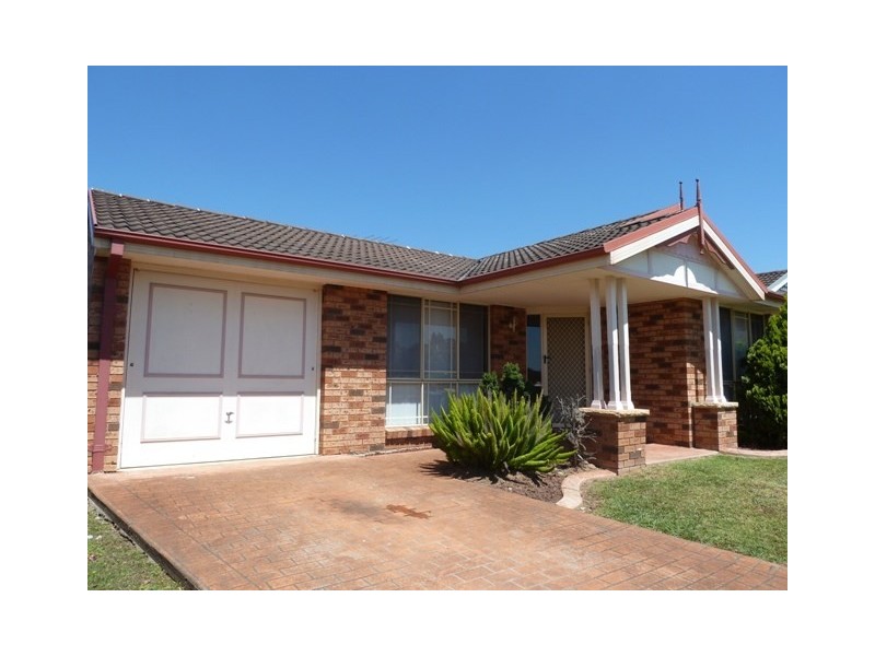 22 Midin Close, Glenmore Park NSW 2745