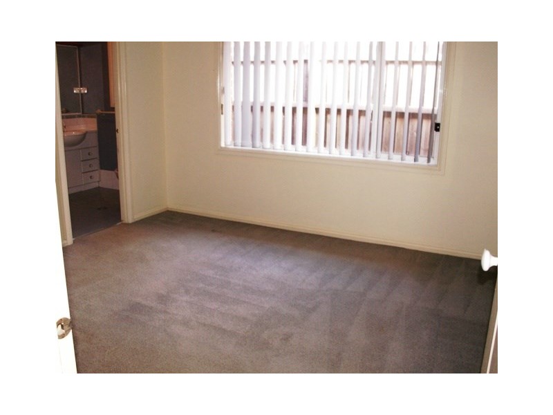 22 The Lakes Drive, Glenmore Park NSW 2745