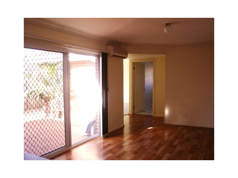 22 The Lakes Drive, Glenmore Park NSW 2745