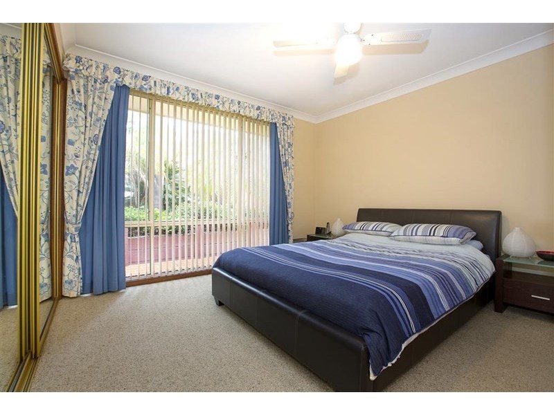 10 Honeysuckle Avenue, Glenmore Park NSW 2745