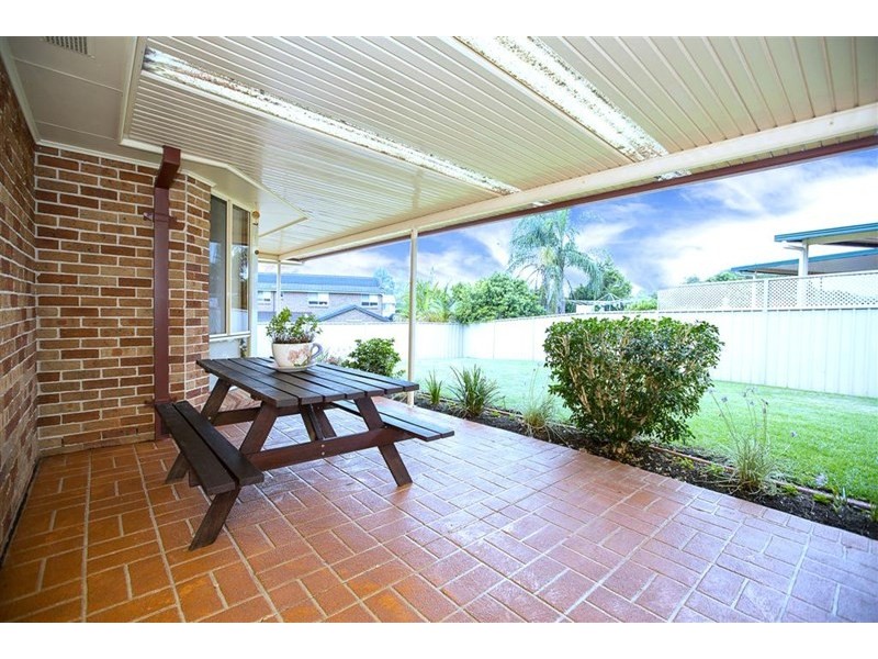 10 Honeysuckle Avenue, Glenmore Park NSW 2745