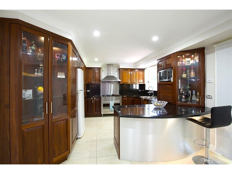 18 Yellowgum Close, Glenmore Park NSW 2745