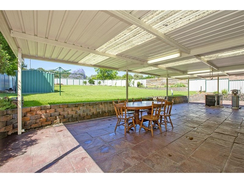 18 Yellowgum Close, Glenmore Park NSW 2745