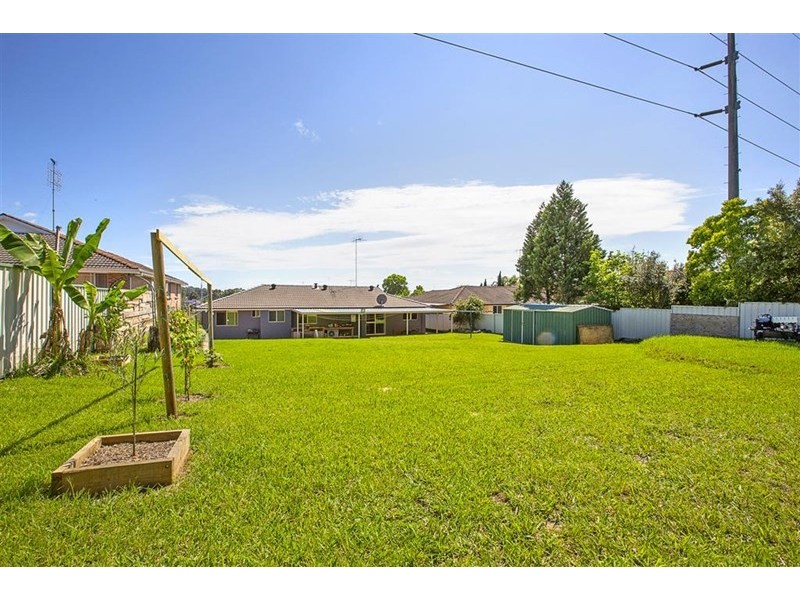 18 Yellowgum Close, Glenmore Park NSW 2745