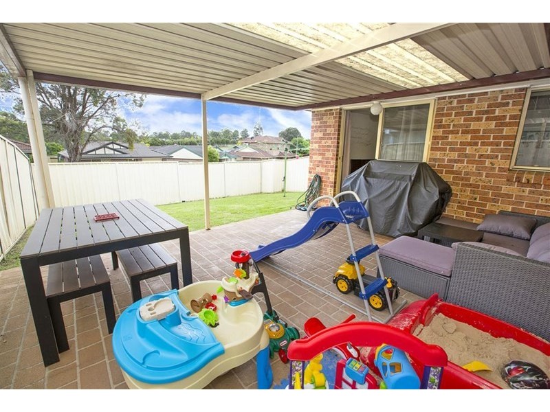 12 Magpie Place, Glenmore Park NSW 2745
