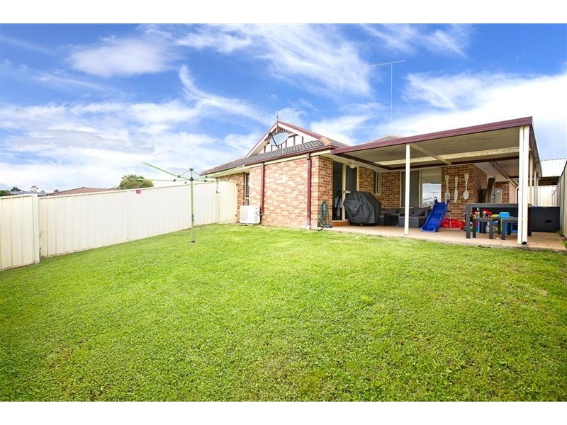 12 Magpie Place, Glenmore Park NSW 2745
