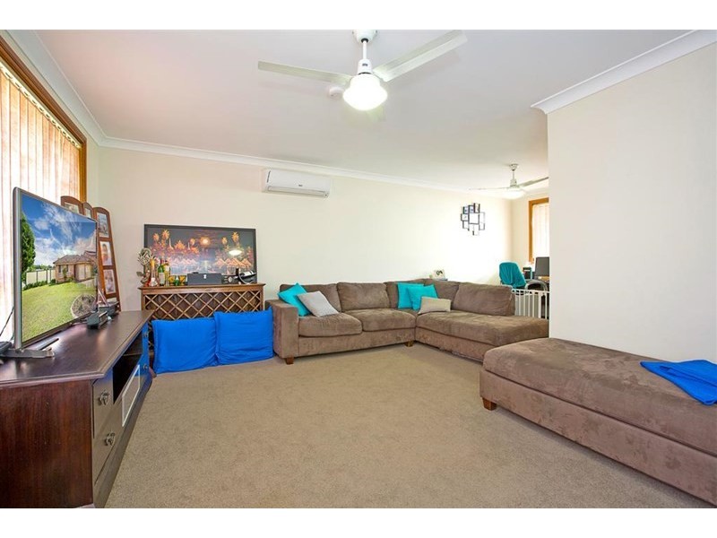 3 Yellowgum Close, Glenmore Park NSW 2745