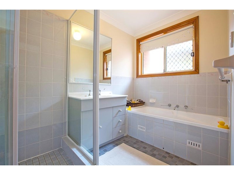 3 Yellowgum Close, Glenmore Park NSW 2745