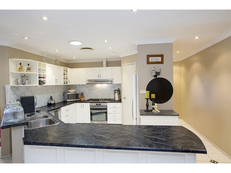 31 Butcherbird Place, Glenmore Park NSW 2745