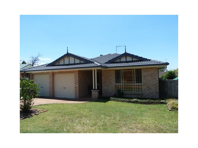 5 Litoria Place, Glenmore Park NSW 2745